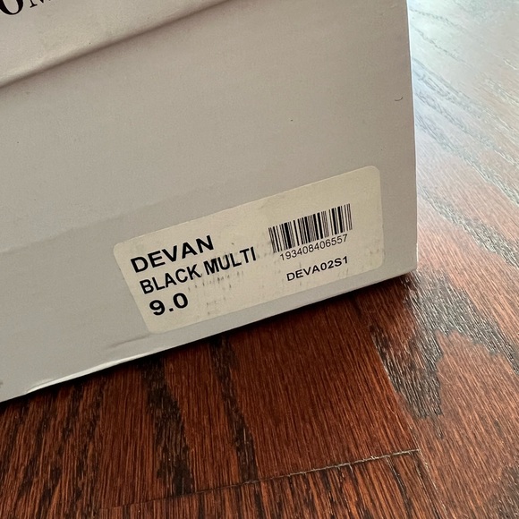 Steve Madden boot. - Picture 4 of 4